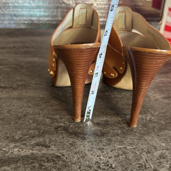Michael Kors Somerly Heeled Mules. Size 7M - Picture 9 of 9